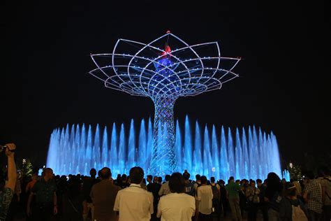 Milano Nell' Expo 11