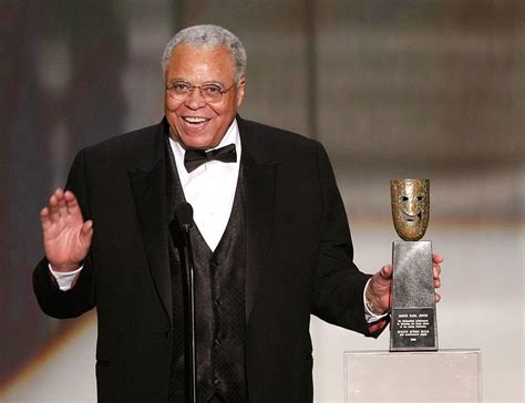 The Empire State Building pays tribute to actor James Earl Jones – 106.