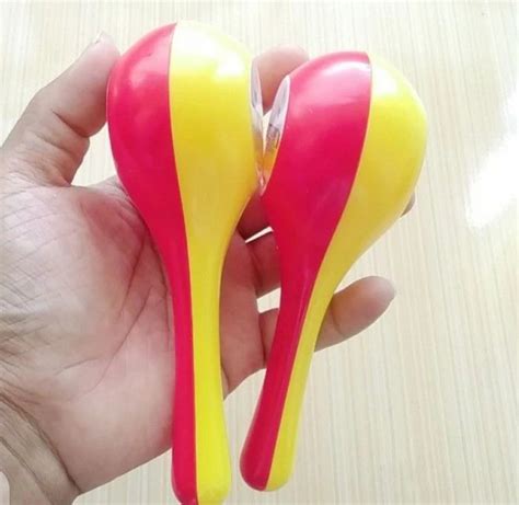 Paket 2 Mainan Bayi Kerincingan Anak Maracas Marakas Toys Bekas On