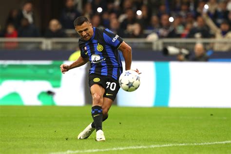 Inter forward Alexis Sanchez celebrates Serie A win vs Verona