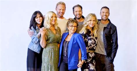 Beverly Hills 90210 Cast Reunion In 2019 Television Photo 43020009
