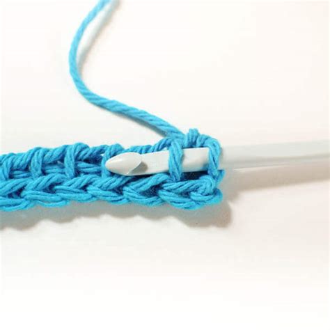 How to do Tunisian Simple Stitch - Petals to Picots