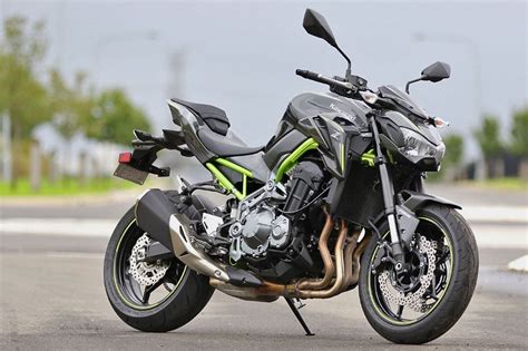 Naked bike Kawasaki Z900 ABS 2017 có giá bán 288 triệu đồng CafeAuto Vn