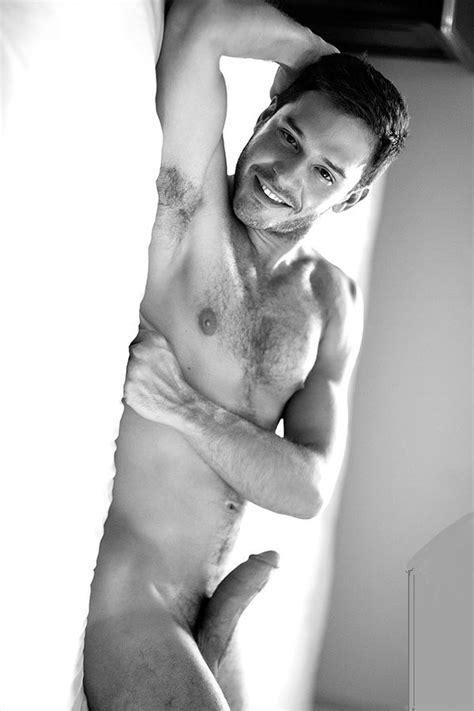 Arminio Hot Big Hunks Photo BoyFriendTV