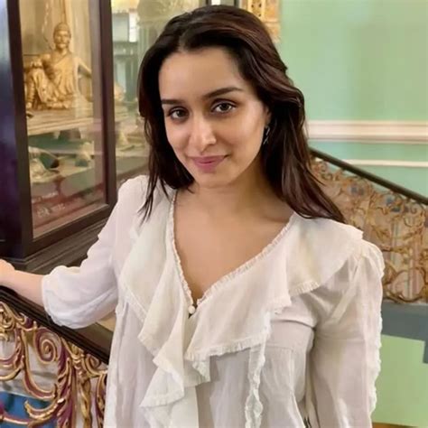 Shraddha Kapoor Hot In Aashiqui 2 Shraddha Kapoor Pens A Heartfelt