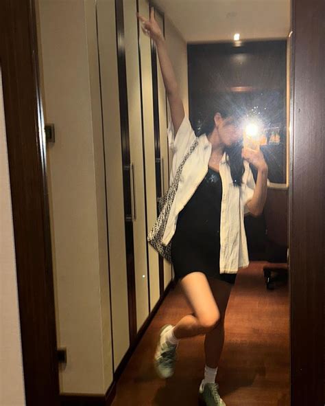 TWICE S Jihyo Stuns Netizens With Newly Released Bikini Photos Koreaboo