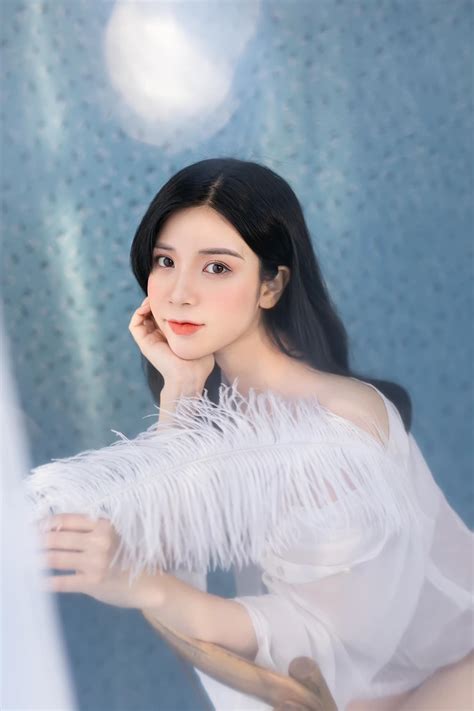 C N C Nh Nhan S C Hai Hot Girl Kem X I Xinh P Ng Y N O G Y Th Ng Nh Tr N Khung Phim Gi