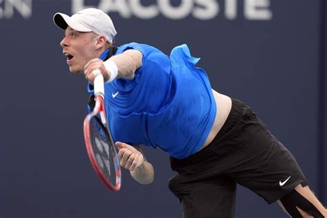 Denis Shapovalov Est Vinc Au Premier Tour De L Omnium De Tennis De