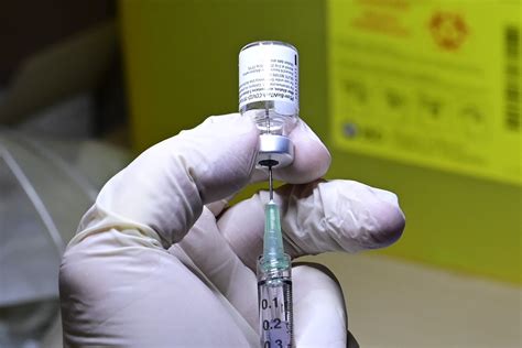 Le N B Entame La Vaccination Dans Les Foyers De Soins