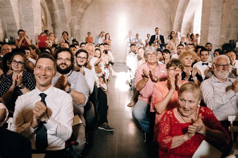 Cérémonie laïque de mariage gay en Provence à l abbaye de Saignon Aria