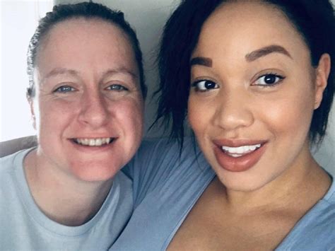 Two Womb Baby Shared Motherhood Lesbian Couple In Uk First To Carry Baby In Both Their