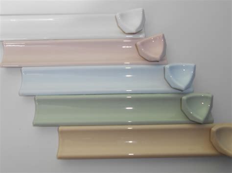 Бордюр для ванны на плитку: пластиковый, керамический, установка своими ...