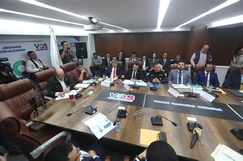 Mingob y PNC asiste a citación por contenedor incautado en República