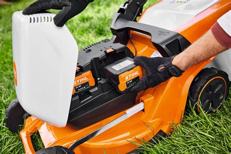 RMA 448 PV Akku Rasenmäher online kaufen STIHL