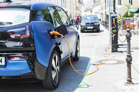 Instalar estación de puntos carga de coches eléctricos en Vigo