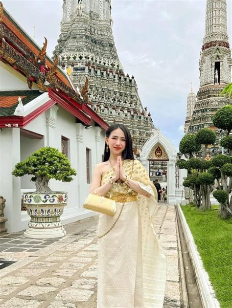 Ái nữ nhà Minh Nhựa diện bikini khoe body cực cháy ở Thái Lan