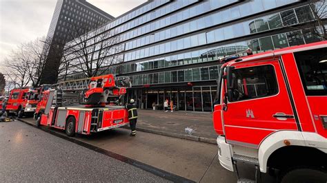 Großeinsatz für Feuerwehr in Hamburger Hotel NDR de Nachrichten