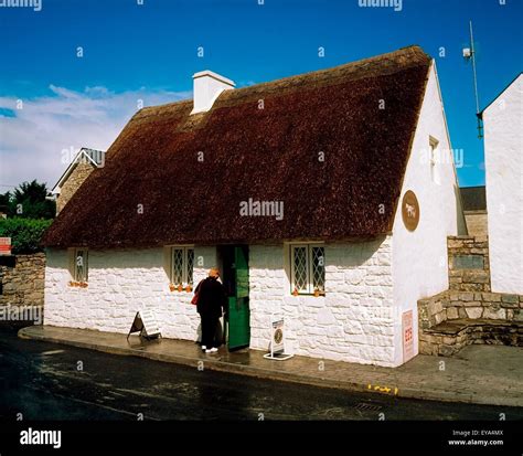 The Quiet Man Cottage Cong Co Mayo Ireland Stock Photo Alamy