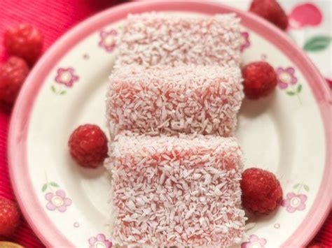 Chinese Raspberry Snowflake Cake On Bakespace