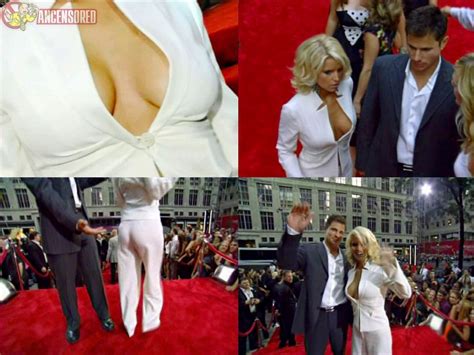 Naked Jessica Simpson In Vh S Greatest Red Carpet Moments