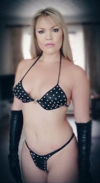 Dressed And Sexy 0638 6420 Porn Pic