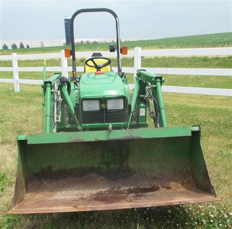 2002 John Deere 2210 Compact Utility Tractors Delmar