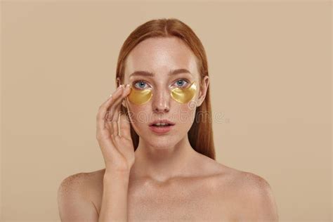 Redhead Pretty Caucasian Girl With Naked Shoulders Stock Image Image