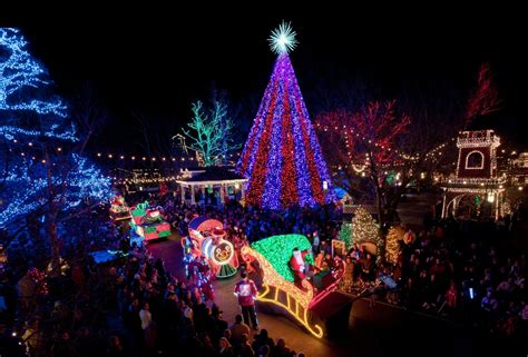 Christmas in the Ozarks - Branson | Adventure Caravans - Guided RV Tours