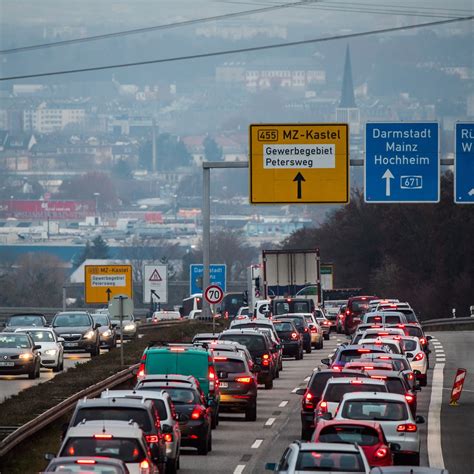 Rheinland Pfalz Mit Zweith Chster Pkw Dichte In Deutschland Swr Aktuell