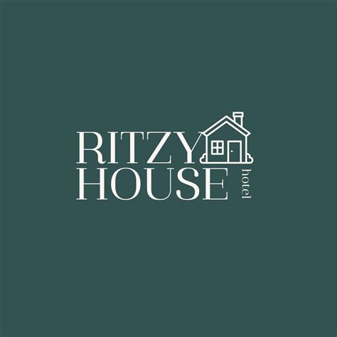 ริทซี่เฮ้าส์ - Ritzy House Hotel | Chumphon