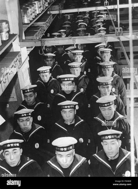 Ww2 Japanese Black And White Stock Photos And Images Alamy