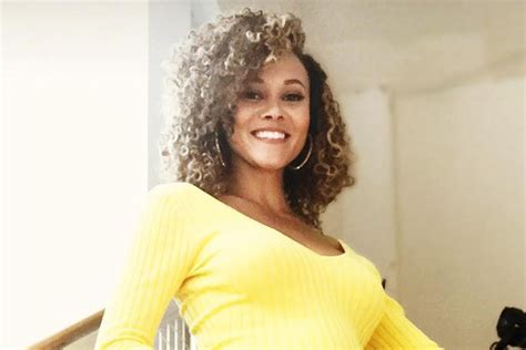 Ashley Darby S Nude Maternity Photo Shoot See Pics Style Living