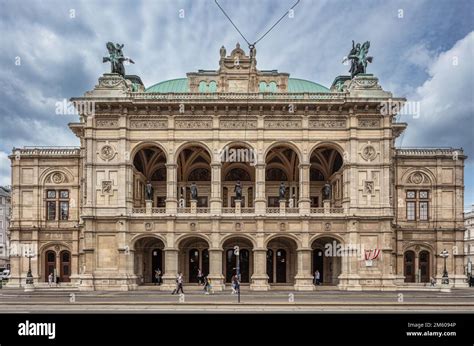 vienna state opera wiener staatsoper stock photo alamy