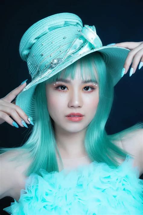 Ảnh Linh Miu bikini sexy nóng bỏng Chưa bao giờ hết hot