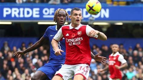 futbl dharavashz arsenal bnam celsi hom graund fulkram youtube