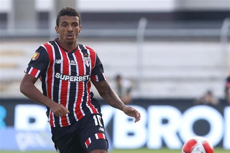 Relembre A Carreira De Luiz Gustavo Do S O Paulo Ex Bayern E Sele O