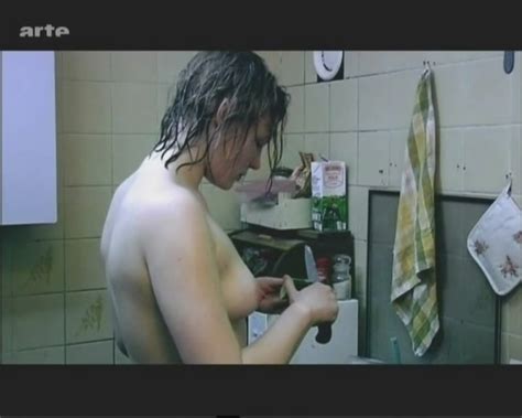 Naked Rosalie Thomass In Kleine Lichter