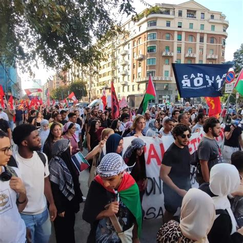 Milano 10 000 In Piazza Per La Palestina Contropiano