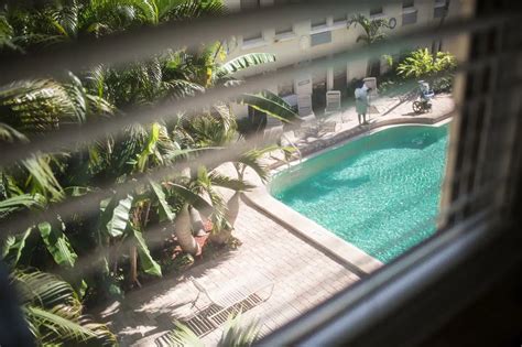 9 Beachside Airbnbs in Palm Beach, Florida for a Relaxing Getaway