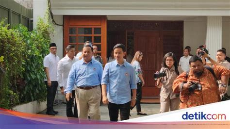 Ternyata Ini Alasan Prabowo Gibran Kompak Pakai Kemeja Biru Saat Daftar Ke Kpu