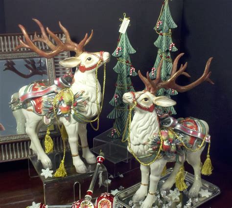 Fitz And Floyd Enchanted Holiday Reindeer Figurine Stands Tall