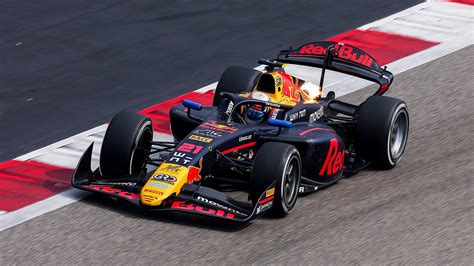 Doble podio de Pepe Martí en su debut en F2 segundo en Baréin con otra