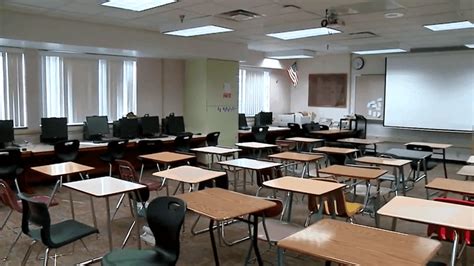 Sex Education In Texas Now Required To Cover Birth Control Methods