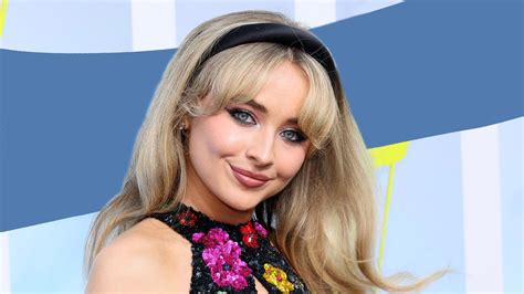 Sabrina Carpenter Has The Perfect Gold Chain Bikini For Summer See Photos Glamour UK