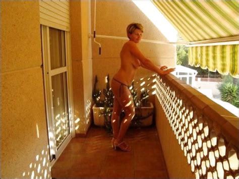 Horny Housewives Porn Pictures Xxx Photos Sex Images Pictoa