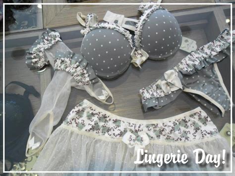 Sempre Bela Meninas Dessa Vez Quis Variar Aqui Est O Pra Voc S Lingerie Moda