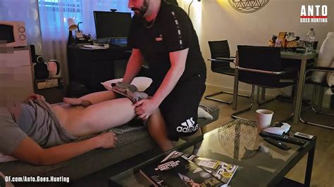 Vidéos porno de créateurs Gay avec AntoGoesHunting nus amateur gratuits xHamster