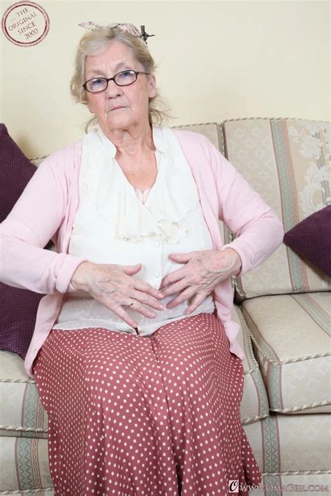 Granny Got Pictured Stripping Nude Pics Xhamster