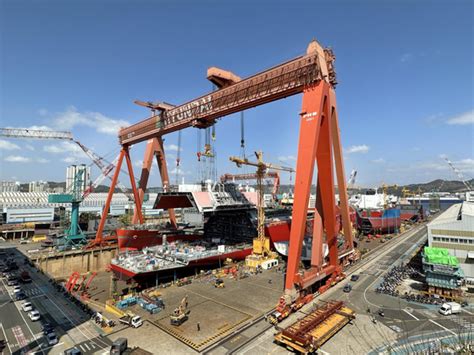 Hd Hhis Shipyard In Ulsan Buzzes With The Sounds Of Recovery