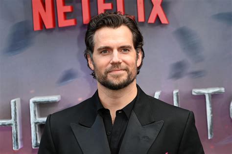 Henry Cavill Is Not A Fan Of Sex Scenes I Dont Understand Them Sometimes Theyre Overused